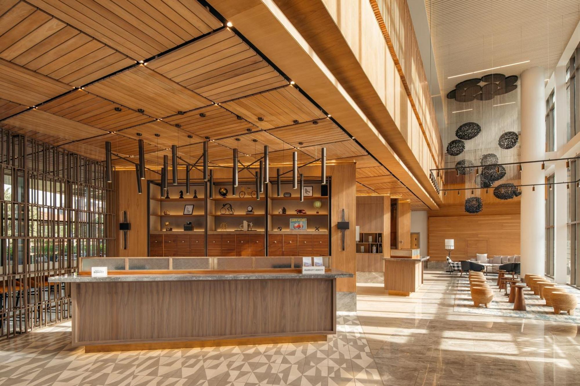 Four Points By Sheraton Kampala Exteriör bild