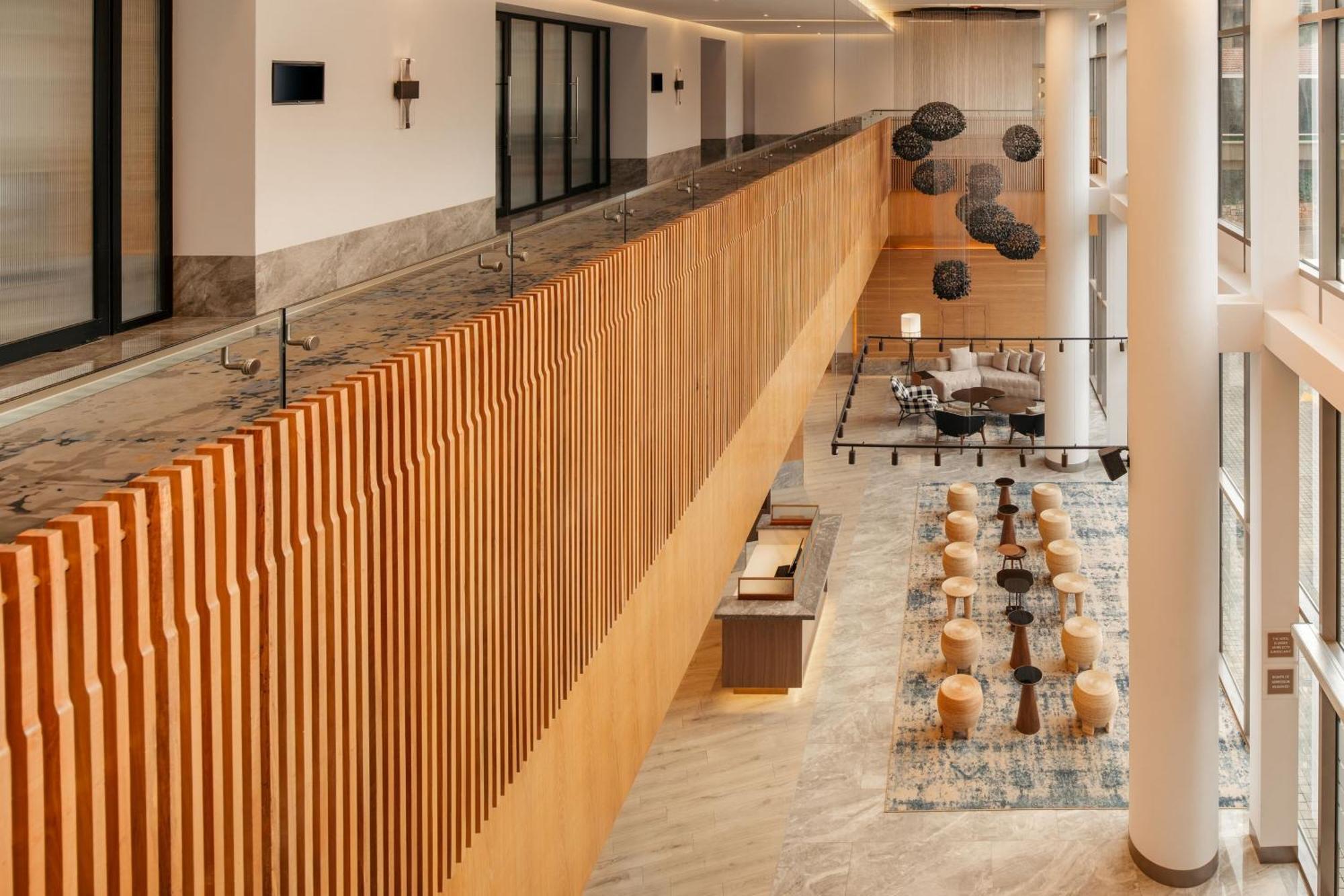 Four Points By Sheraton Kampala Exteriör bild