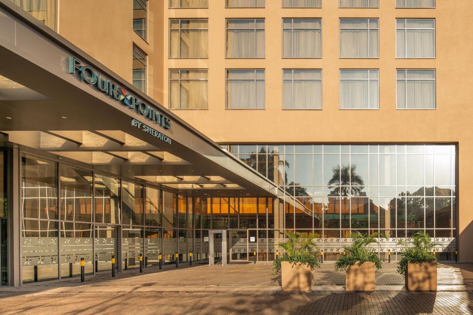 Four Points By Sheraton Kampala Exteriör bild