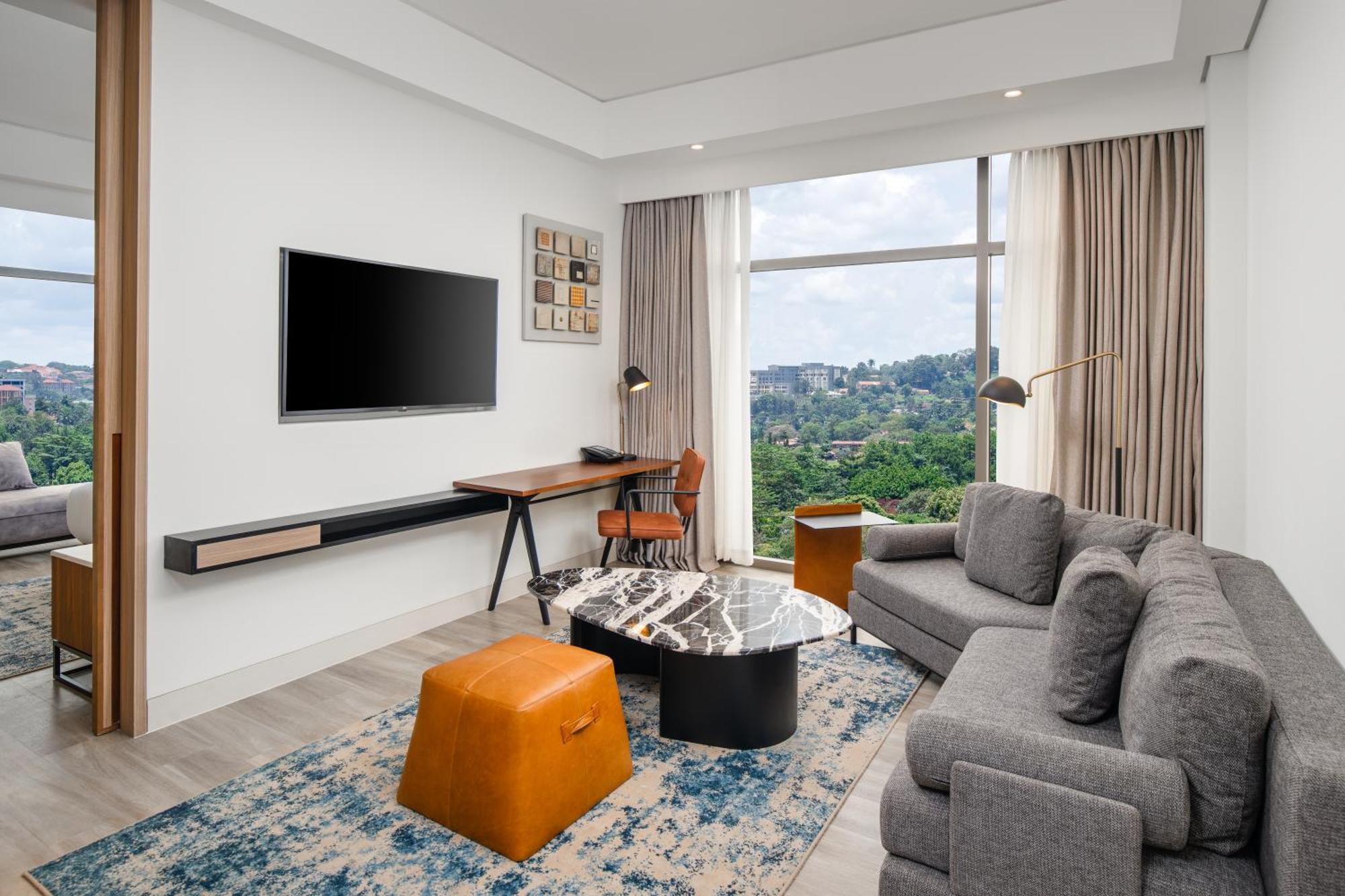 Four Points By Sheraton Kampala Exteriör bild